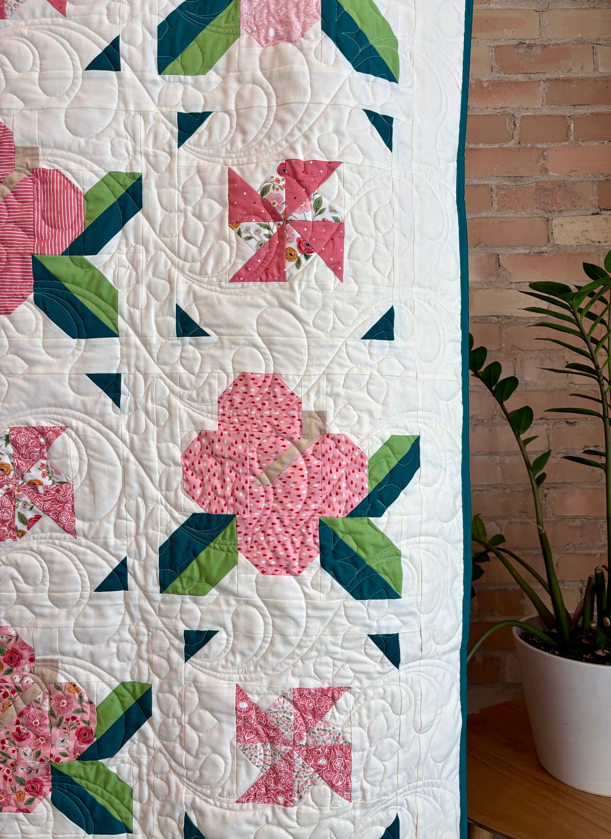 **PRE-ORDER** WHOLESALE - Hibiscus Breeze Quilt Pattern - SHIPS OCTOBER 2026